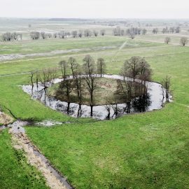 Nieinwazyjna weryfikacja terenowa wybranych średniowiecznych założeń obronnych południowo-wschodniej Wielkopolski